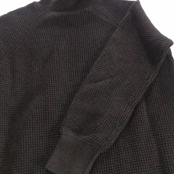 Sweater - Picture 2 of 5